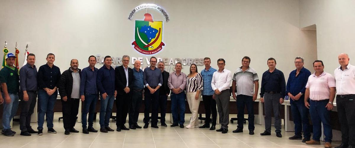 Debate sobre a Ferrovia Norte-Sul reúne líderes do Norte e Noroeste gaúcho e Oeste catarinense