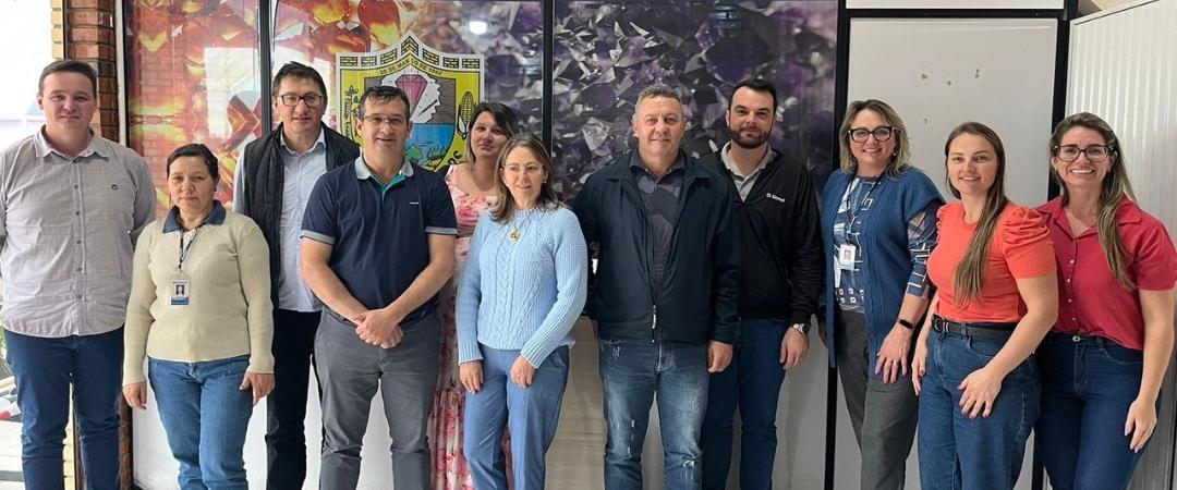 Secretário Executivo da Amzop participa de reunião para discutir Fórum Gaúcho de Paisagismo e Turismo Rural