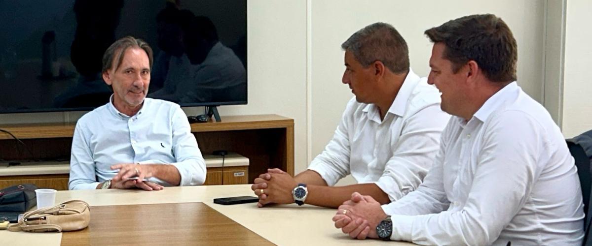 Presidente da Amzop realiza audiência com o secretário de Logística e Transportes do Governo Estadual