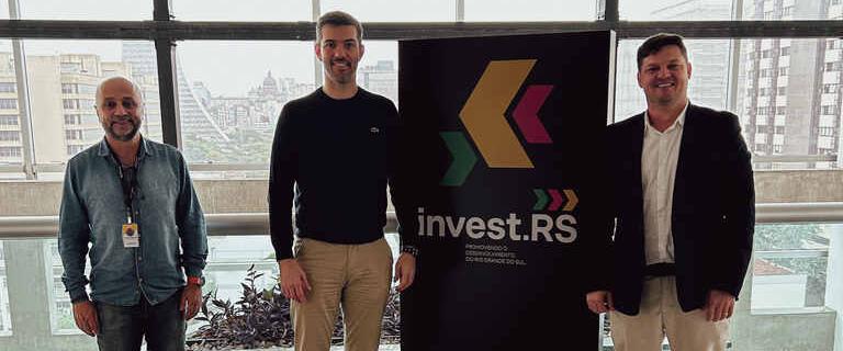 Presidente da AMZOP Adilson Balestrin visita estrutura da InvestRS e abre diálogo para divulgação da região para investidores